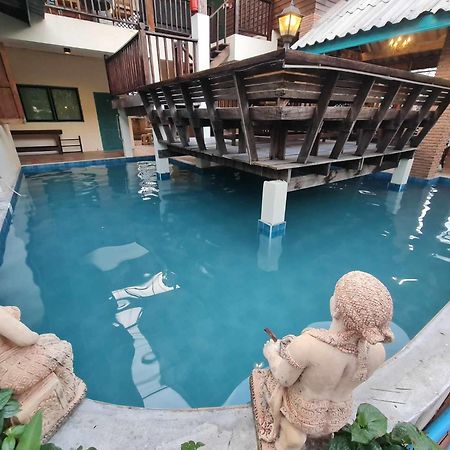Tepbunthomhouse Ayutthaya Apartment Bagian luar foto