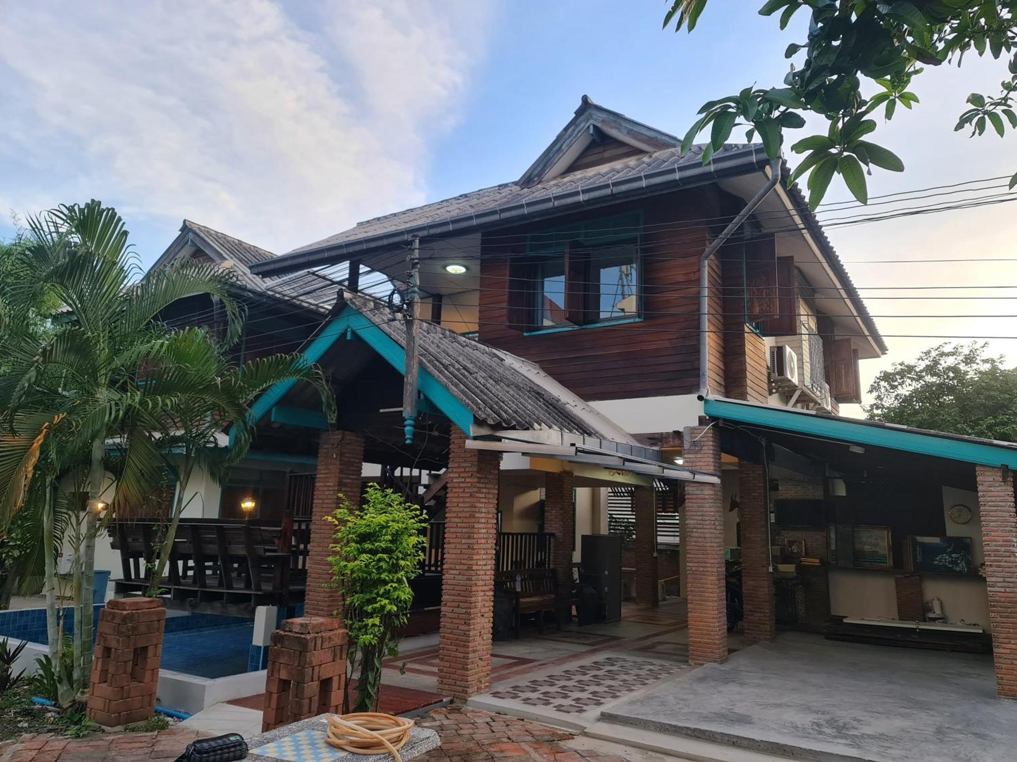Tepbunthomhouse Ayutthaya Apartment Bagian luar foto