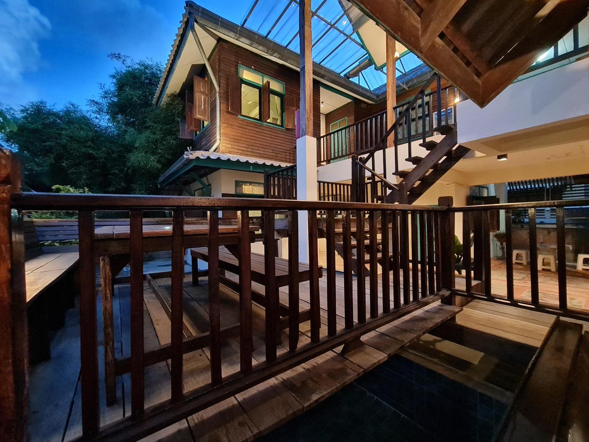 Tepbunthomhouse Ayutthaya Apartment Bagian luar foto