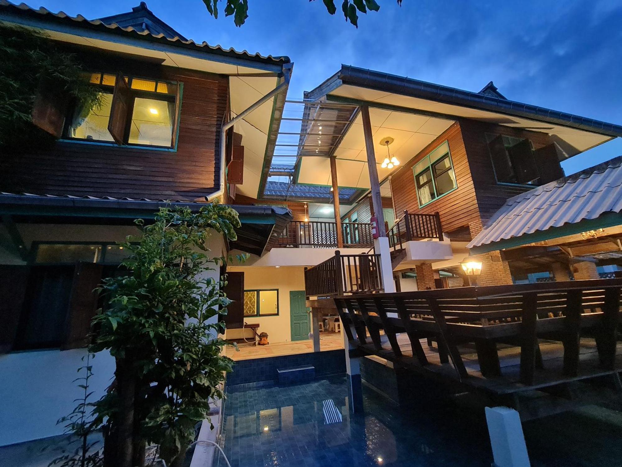 Tepbunthomhouse Ayutthaya Apartment Bagian luar foto