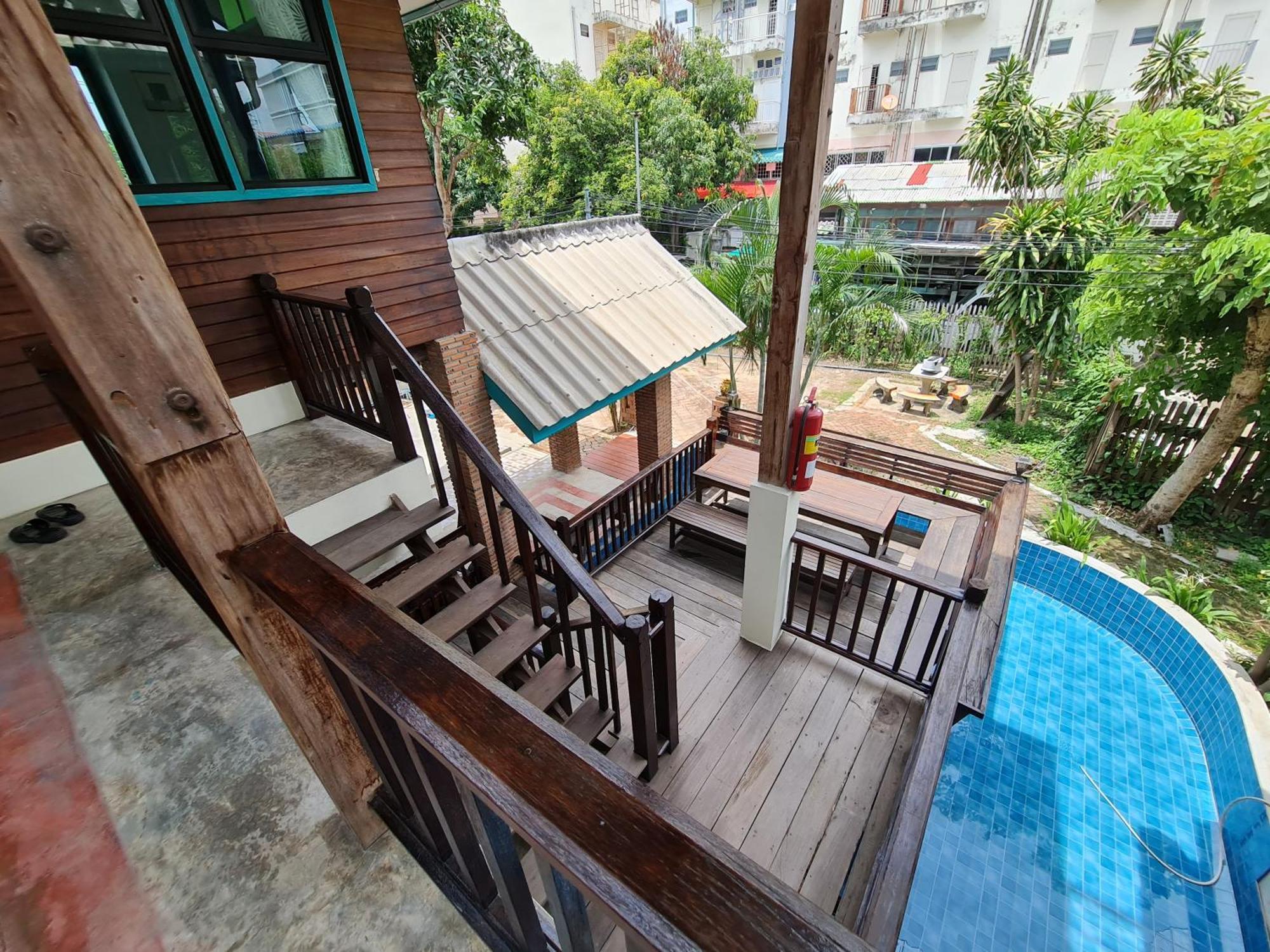 Tepbunthomhouse Ayutthaya Apartment Bagian luar foto