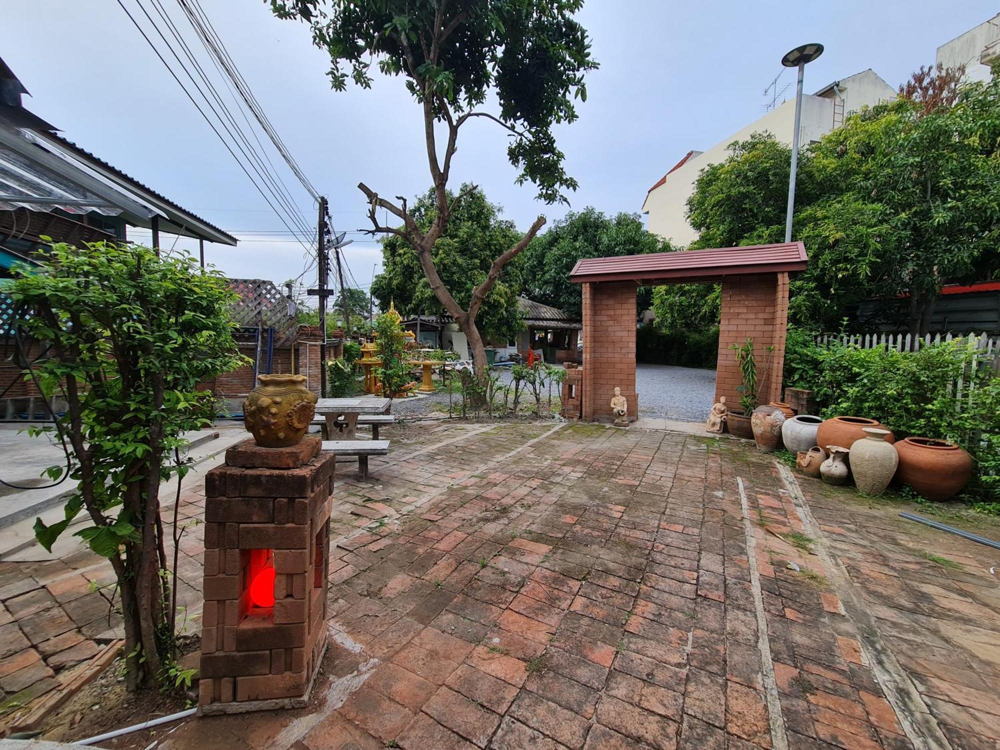 Tepbunthomhouse Ayutthaya Apartment Bagian luar foto