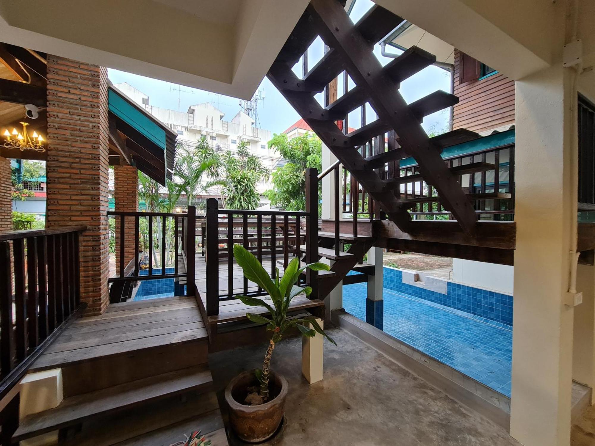 Tepbunthomhouse Ayutthaya Apartment Bagian luar foto