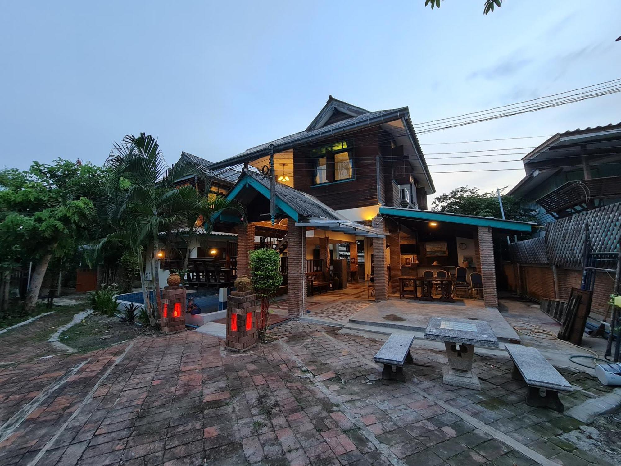 Tepbunthomhouse Ayutthaya Apartment Bagian luar foto