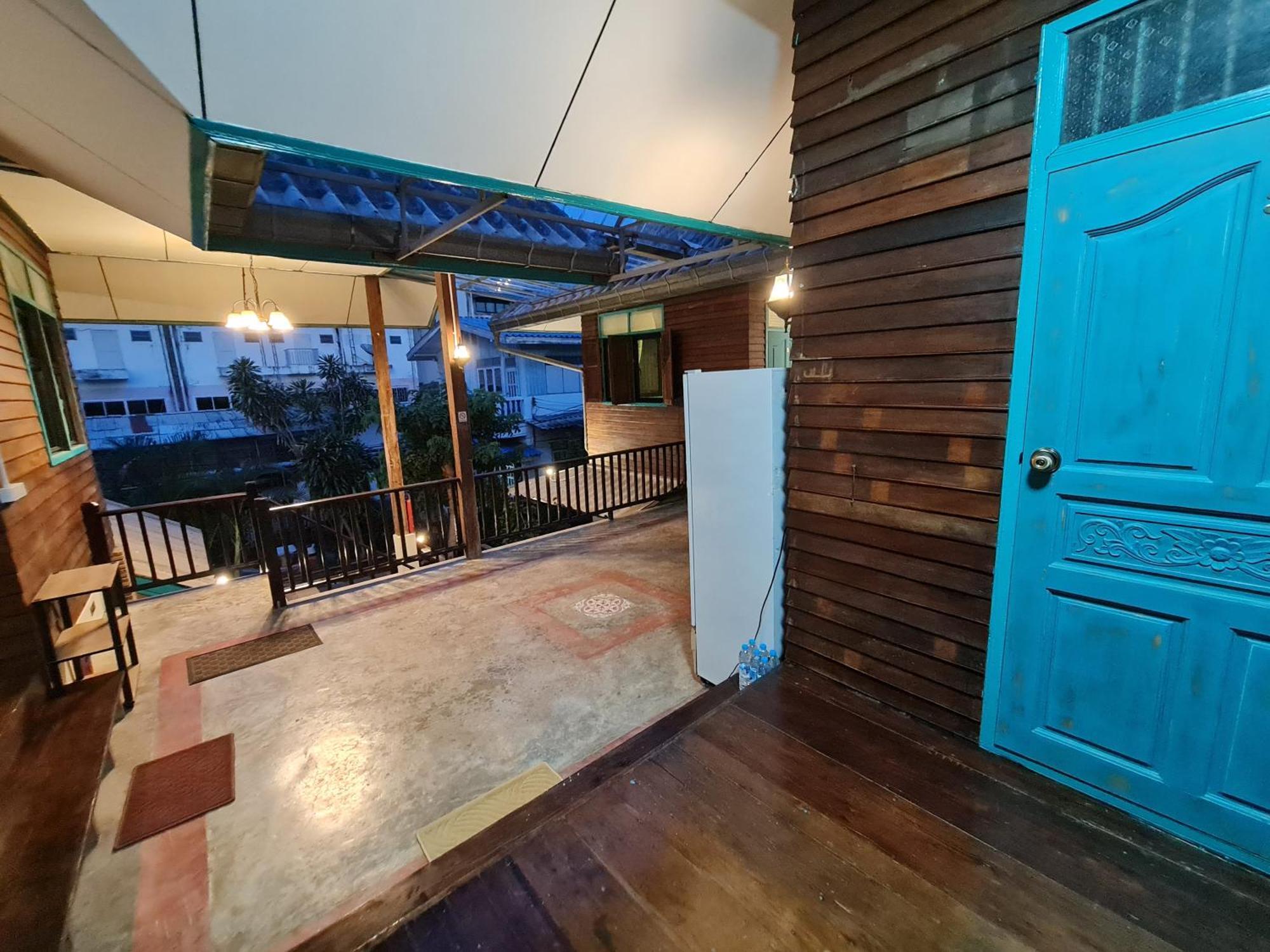 Tepbunthomhouse Ayutthaya Apartment Bagian luar foto