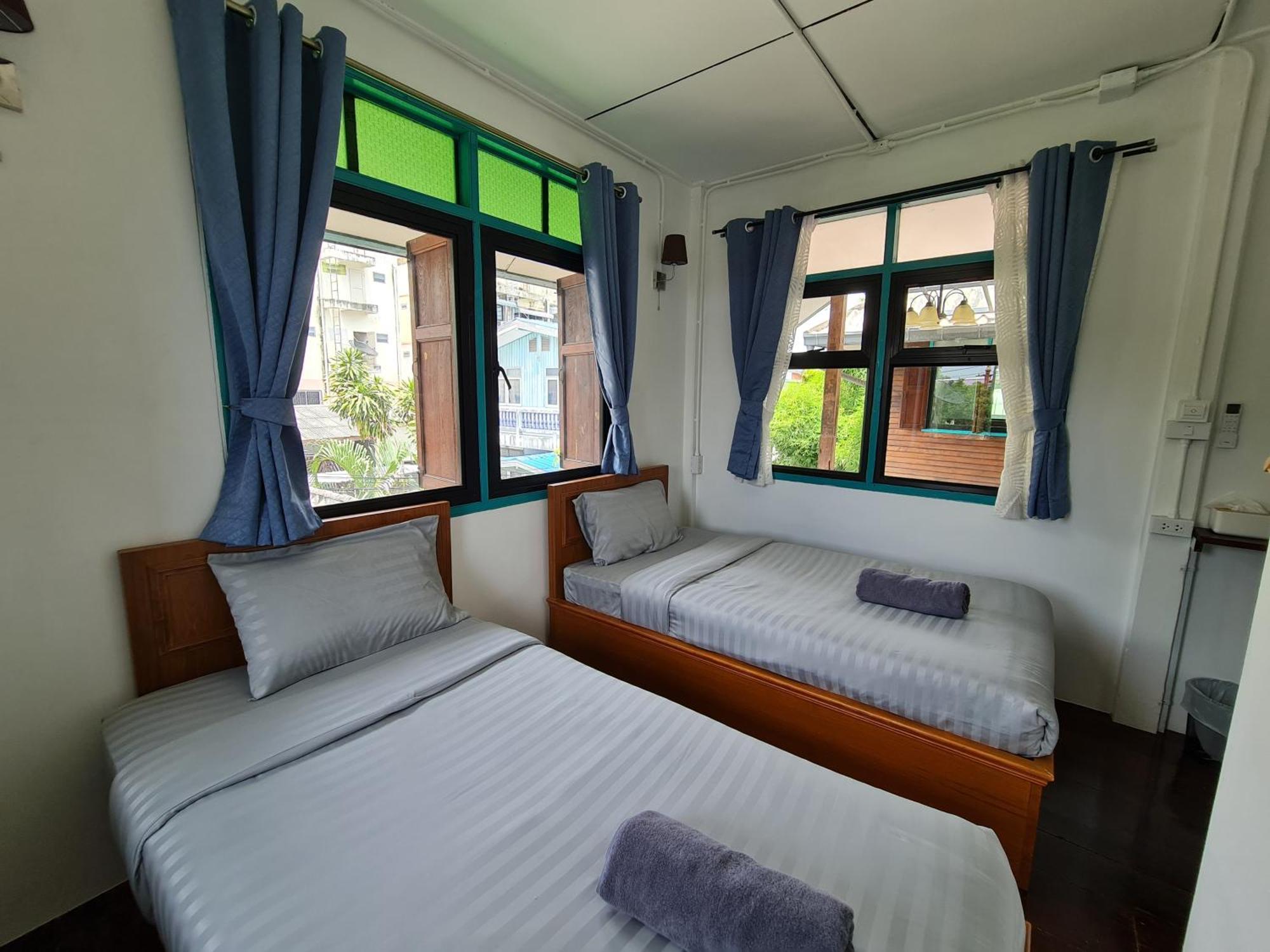Tepbunthomhouse Ayutthaya Apartment Bagian luar foto