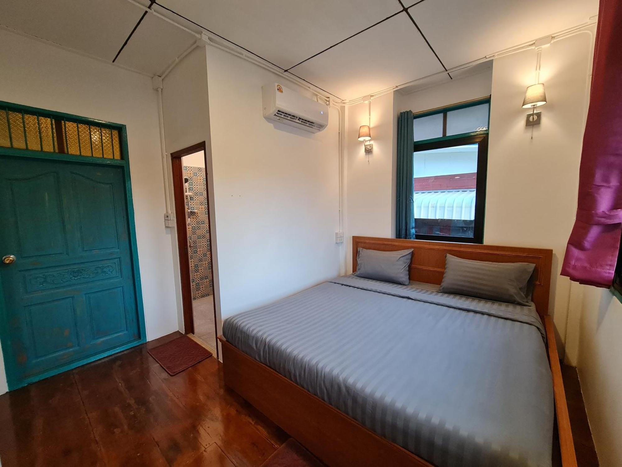 Tepbunthomhouse Ayutthaya Apartment Bagian luar foto
